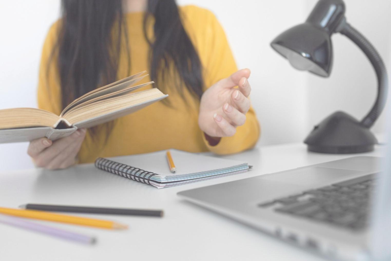 Environnement d'apprentissage collaboratif avec interaction entre pairs